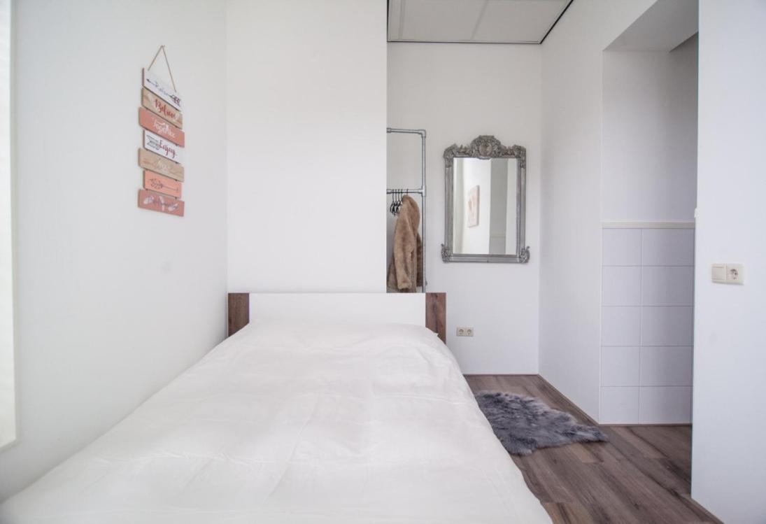 Luxurious Two Bedroom A Kwartier Center Apartment *